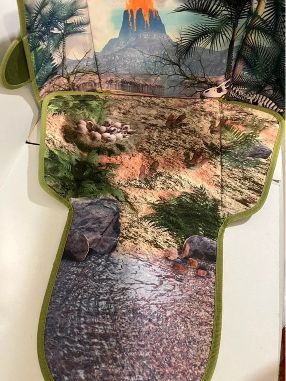 Lakeshore Scenic Dinosaur Fold Out Play Mat Green Children’s Kids Backpack